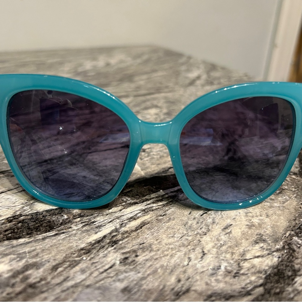 Circus by Sam Edelman Teal Sunglasses - Picture 2 of 16